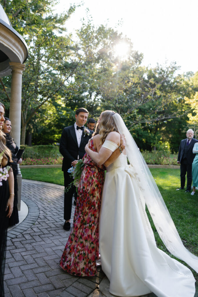 editorial vs documentary wedding photographer