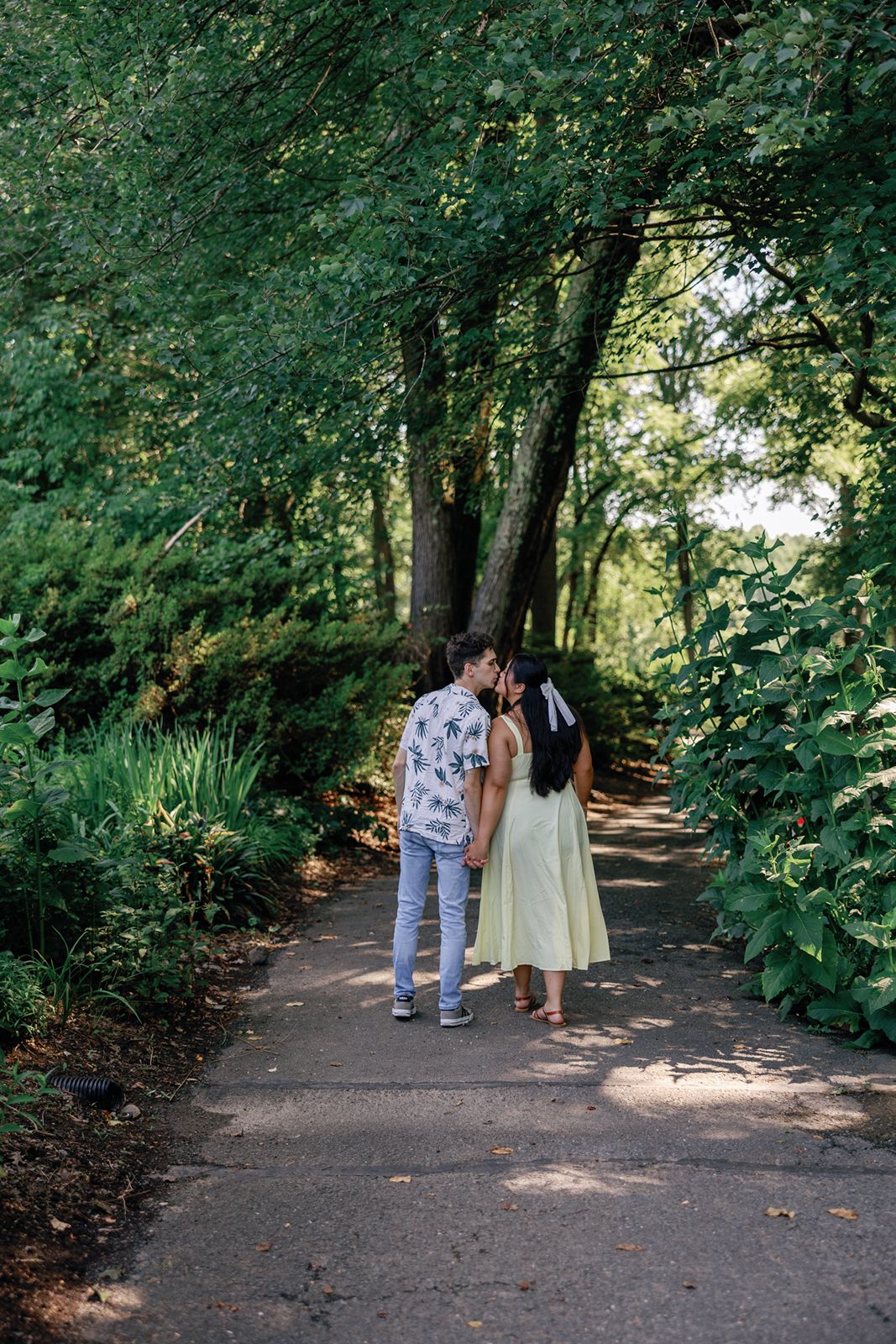 Meadowlark Botanical Garden engagement couple
